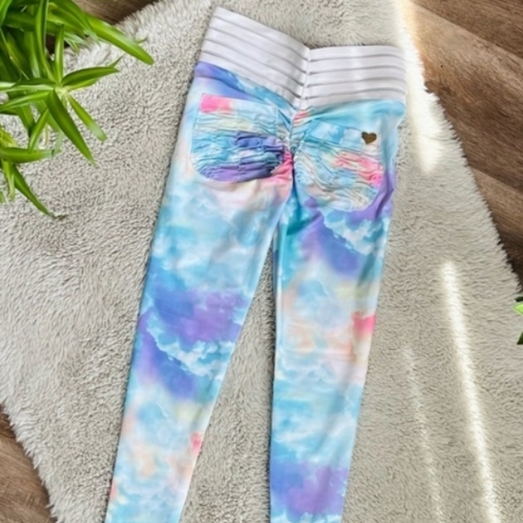 COPY - Medium cute booty lounge scrunch bum leggings - Picture 2 of 4